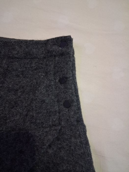 Fustă scurtă Mango (MNG Collection), lână, gri închis, talie medie, mă