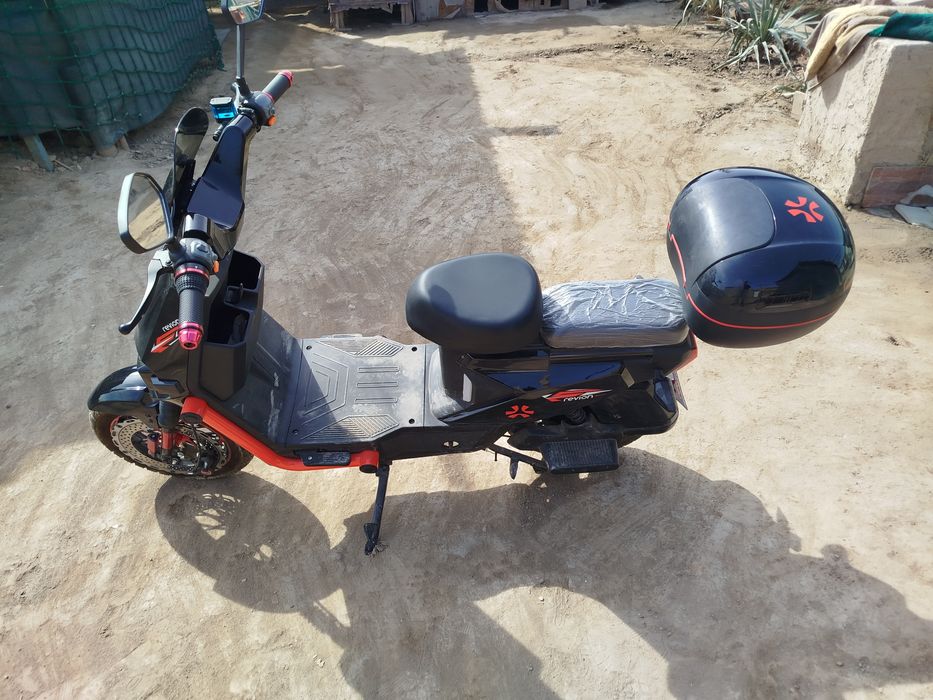 Taza skuter satiladi