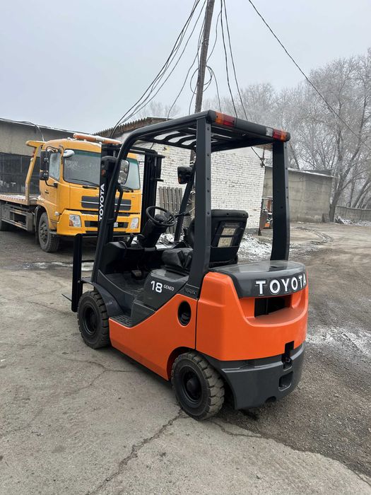 Продам вилочный погрузчик (кара)