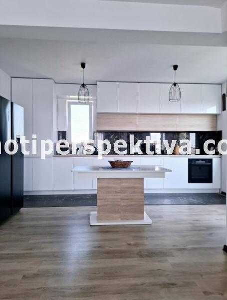 Продава се Многостаен апартамент в Пловдив, Кючук Париж - 133 кв.м за 1790 €/кв.м - Снимка #1