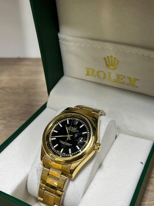 Часы Rolex Gold