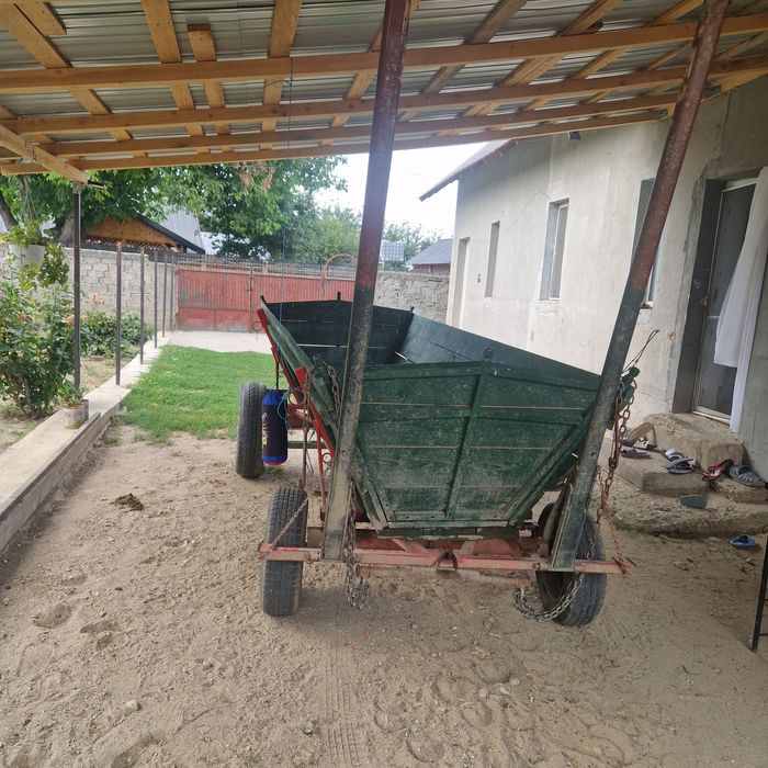 Căruță de vânzare