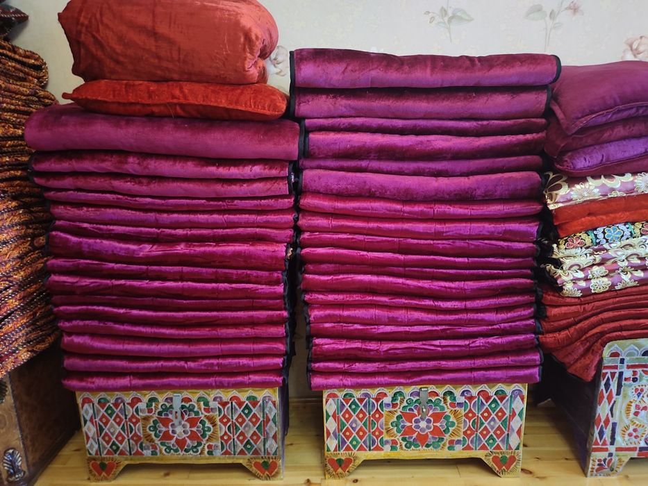 Taxmon sotiladi sandiq bn