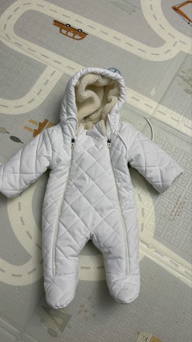 зимний комбинезон на выписку