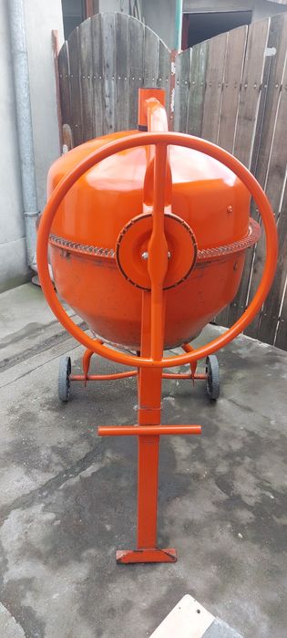Betoniera  190  l