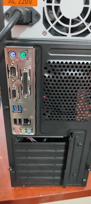 Lenovo Edge72 Intel G2030 4Gb RAM 500 Gb HDD