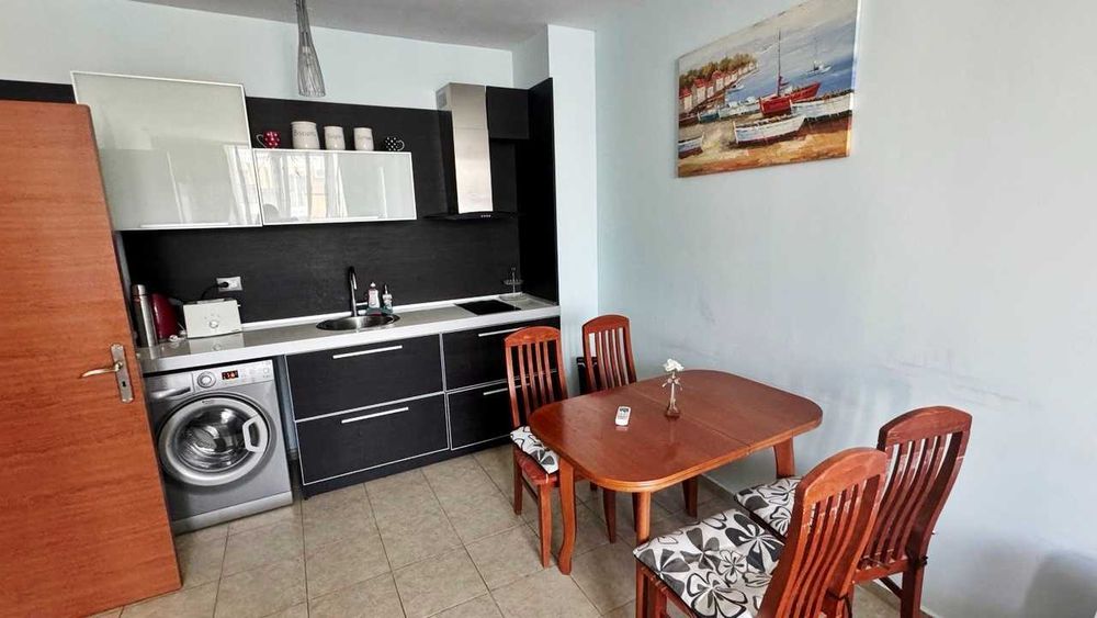 Продава се Двустаен апартамент в к.к. Слънчев бряг - 57 кв.м за 1351 €/кв.м - Снимка #4