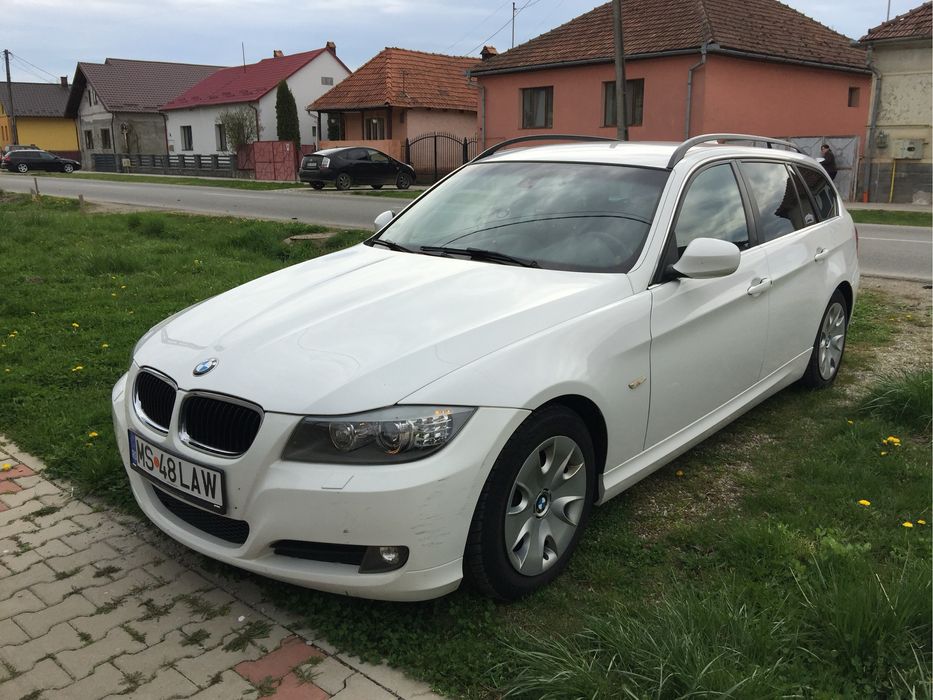 BMW e91 facelift 2009