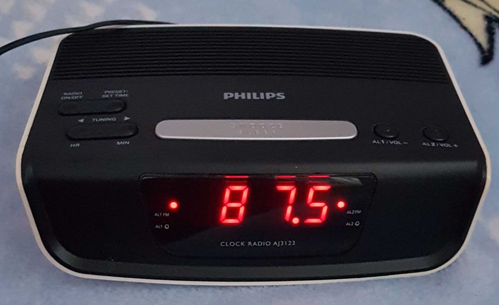 Радио часовник Philips с аларма