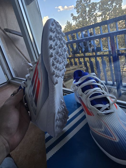 Adidasi adidas f50 sintetic fotbal 43