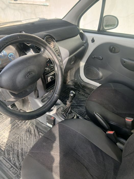 Matiz standart srochno sotiladi