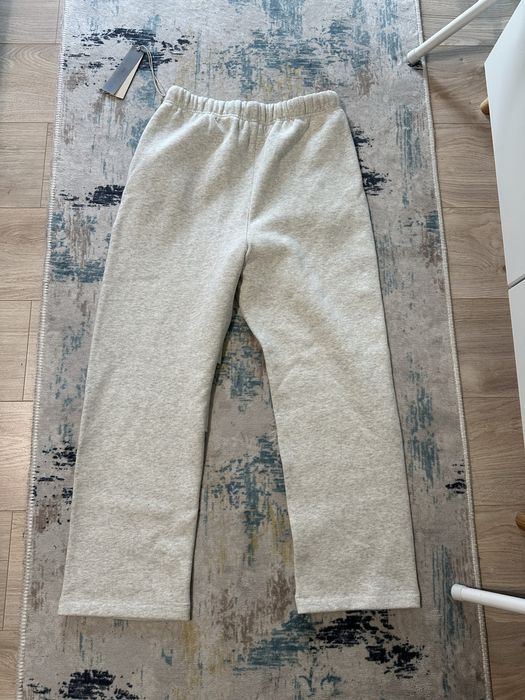 Pantaloni Relaxed Essentials Fear Of God “Light Oatmeal”