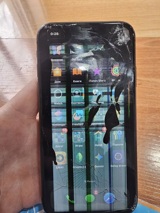 Айфон 11 сломанный 64 гб 74%