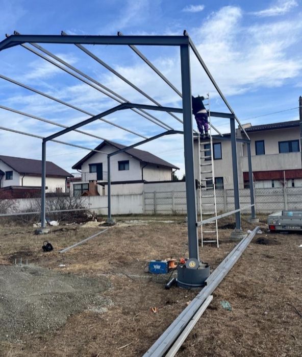 Vând hale metalice cu panouri sandwich 
Orice dimensiune dorita de cli