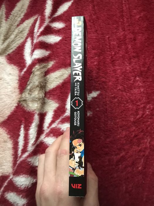 Manga Demon Slayer (Volumul 1) - Stare Buna (Limba Engleza)