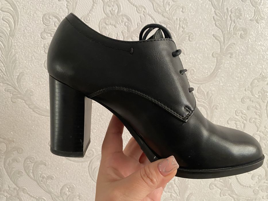 Кожанные ботинки на шнуровке