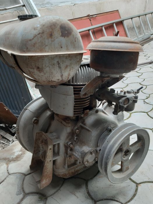 Насос водяной бензиновый