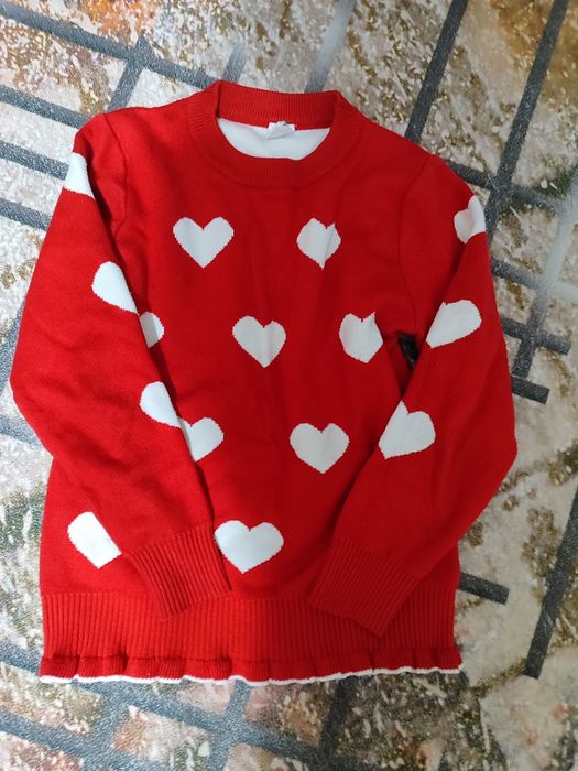 Продам 4 пакета одежды