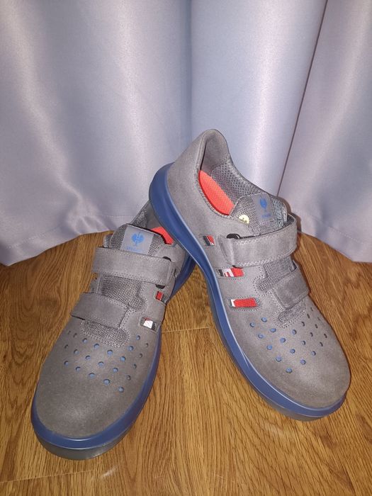 Bocanci de protecție Strauss Nr 43 !