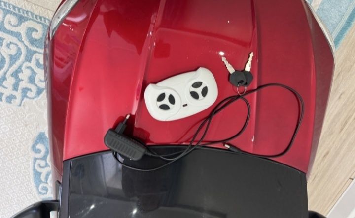 Детский машинка в хорошем состоянии