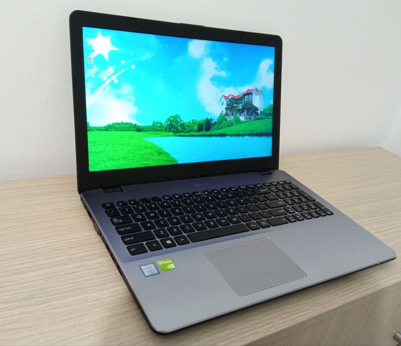 Laptop I7 ASUS GAMING SSD 512GB placa video dedicata NVIDIA 16GB ram ecran 15.6 inch 2 placi video windows 11 PRO licentiat