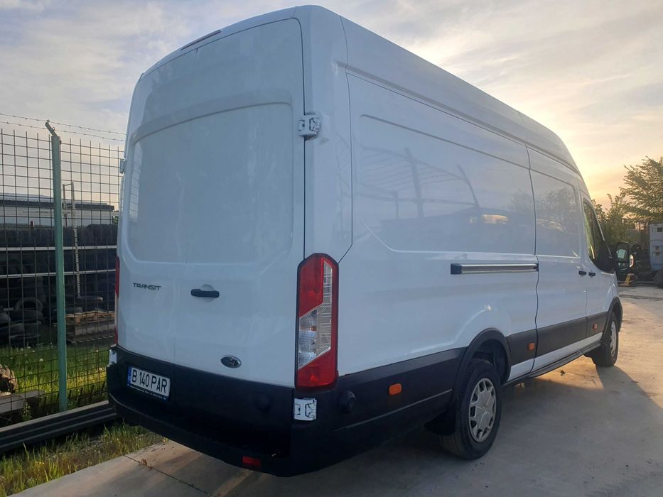 FORD Transit 2.0d, an 2024, cutie manuala, Aer Conditionat, L4H3