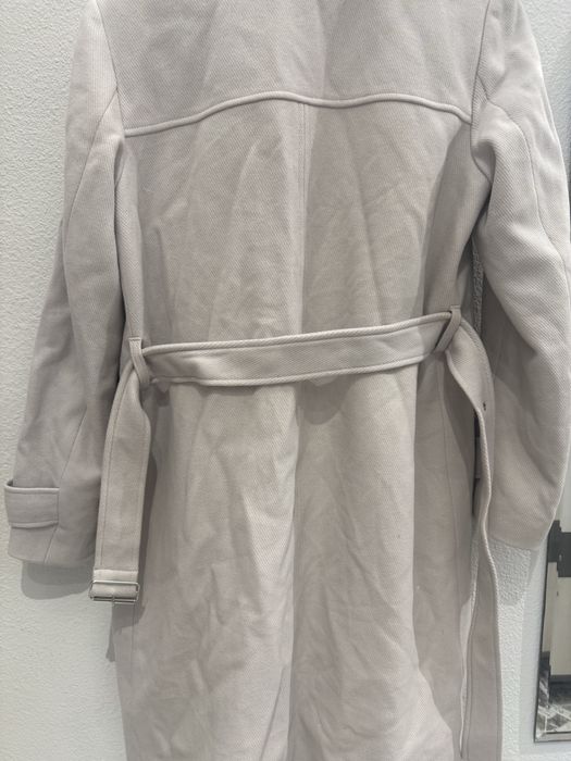 Елегантно дамско палто