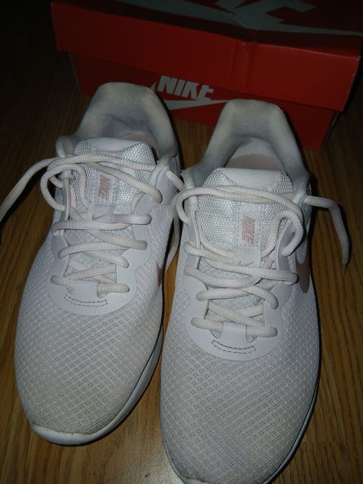 Спортни Дамски оригинални маратонки Nike