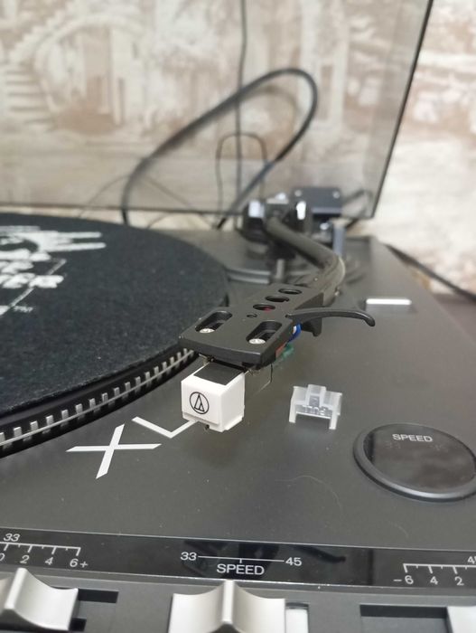 Продам проигрыватель винил дисков GEMINI model XL 100.