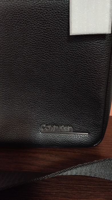 Мъжка чантичка Calvin Klein оригинална