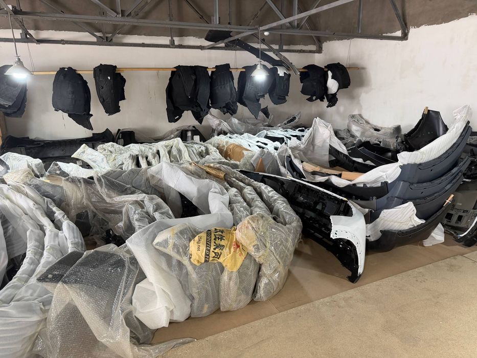 Кузовные запчасти на модели deepal и leapmotor