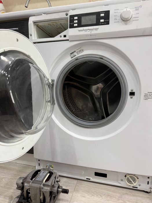 Продам стиральную машину
