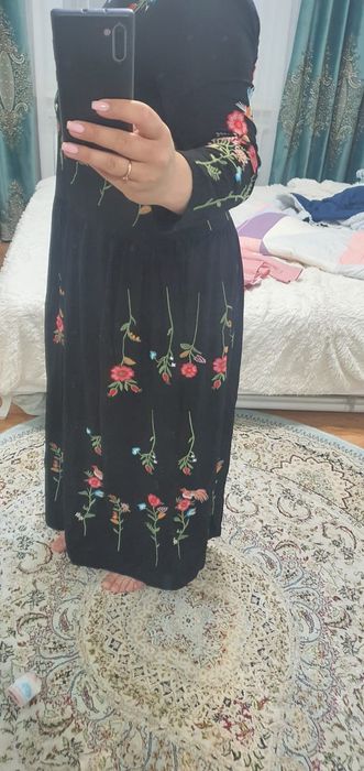 Продаю платье в отличном состоянии.