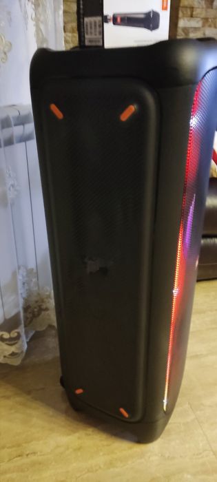 JBL PARTYBOX 1000/1100W putere model 2024
