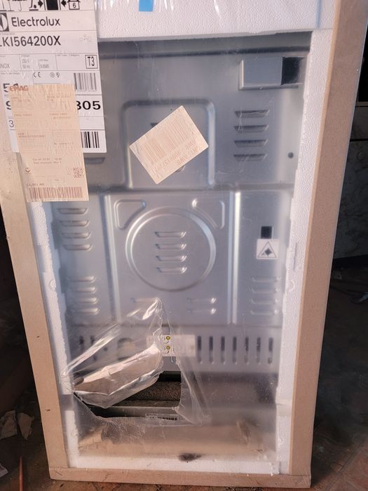 Vand Aragaz Electrolux sigilat.