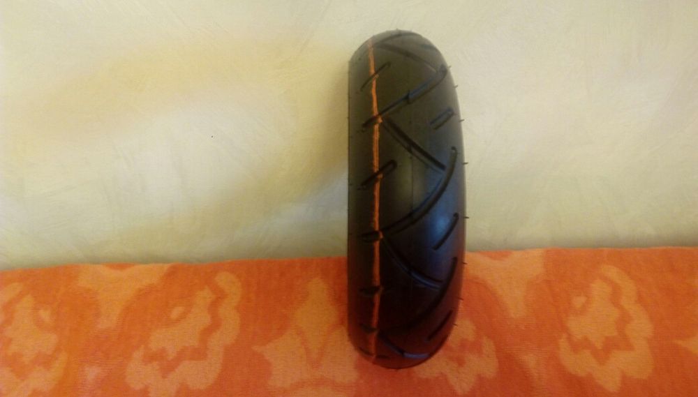 Продам покрышки с камерой.