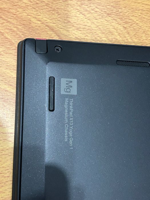 Като нов! Лаптоп Lenovo X13 Yoga touch i5/8GB RAM/256 NVMe, 3 м. гар.