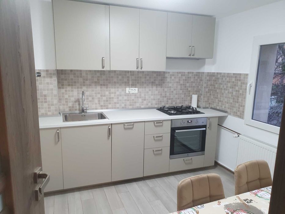 Închiriez garsonieră Piața Alba Iulia Decebal adiacent Paunescu-Paltin