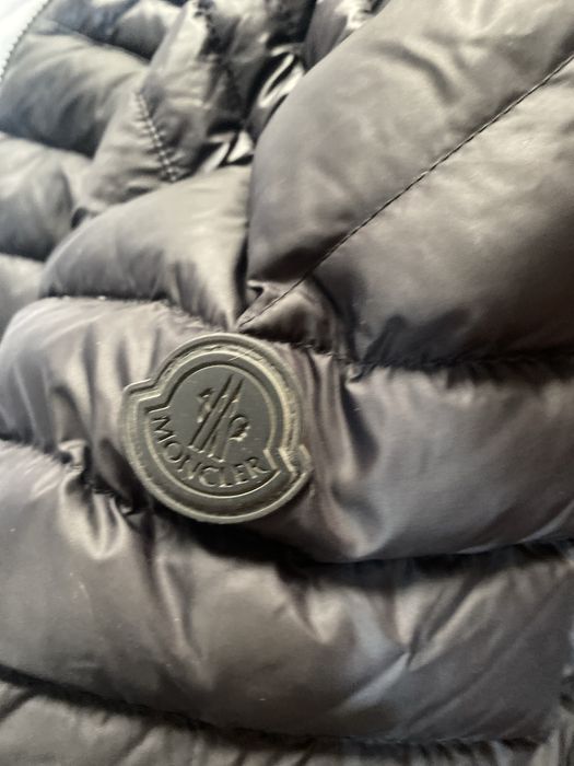 Geaca Moncler neagra marimea 1