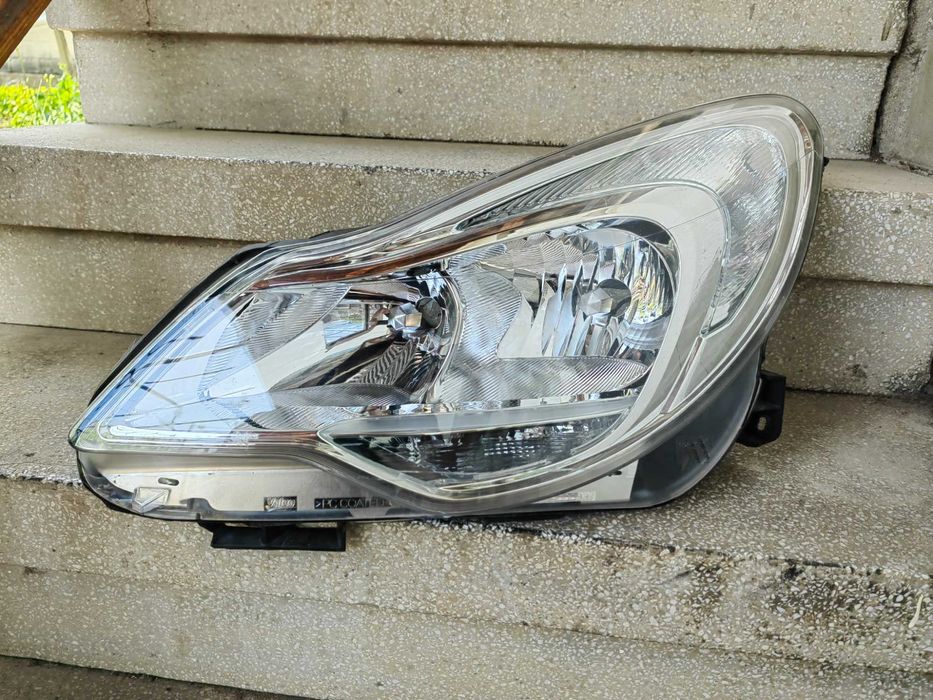 Фар Opel Corsa D ляв / Фар Опел Корса Д Оригинален