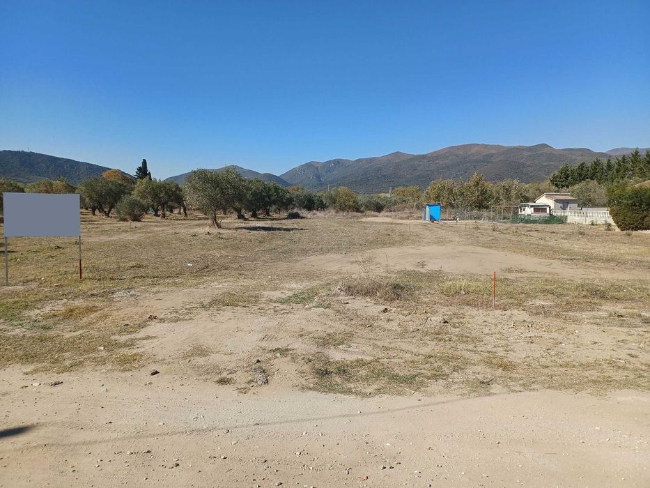 Продава парцел с площ 800 м2 в регулация в Паралия Врасна, Гърция