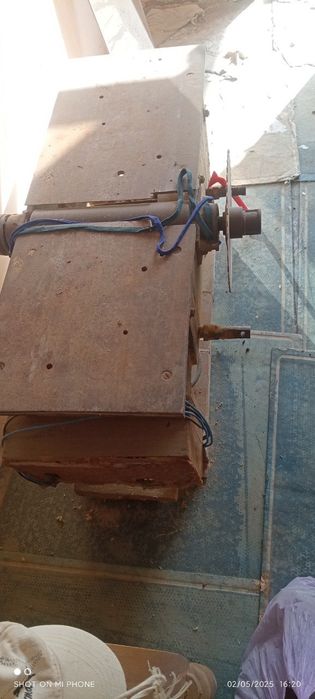 Stanok 220 v ishlaydi yog'och kesish uchun