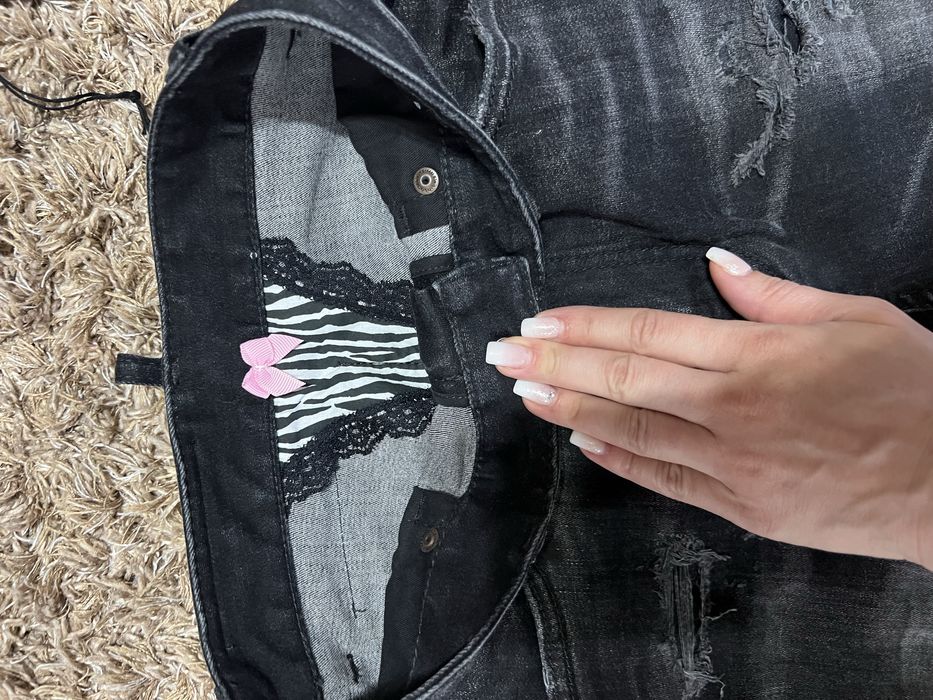 Нови дамски дънки Dsquared