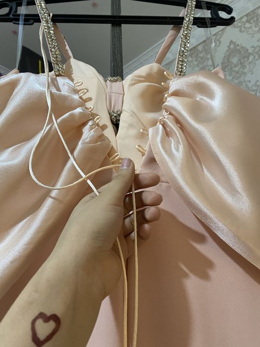 Платье вечернее(на выпусной)