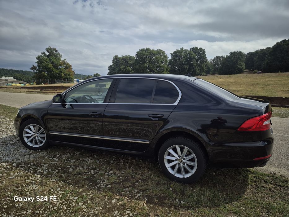 De vânzare Skoda Superb 2.