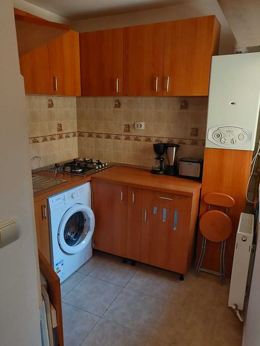 Inchiriez apartament cu 1 camera langa spitalul judetean