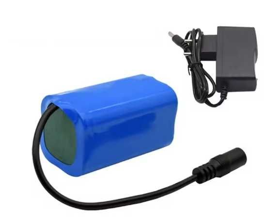 Incarcator priza 220V, acumulator navomodel/ barcuta pescuit