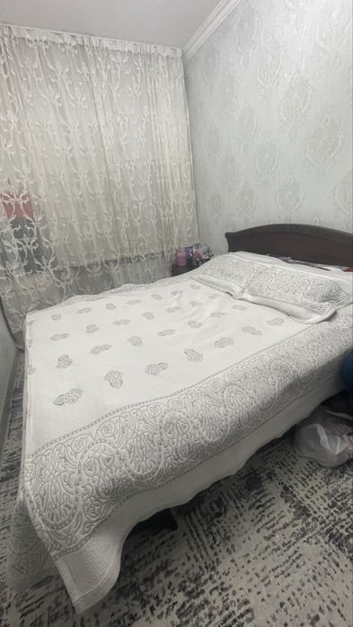 Кровать для спальни