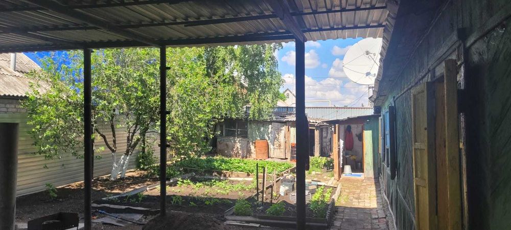 Продам Дом с участком в центре города.