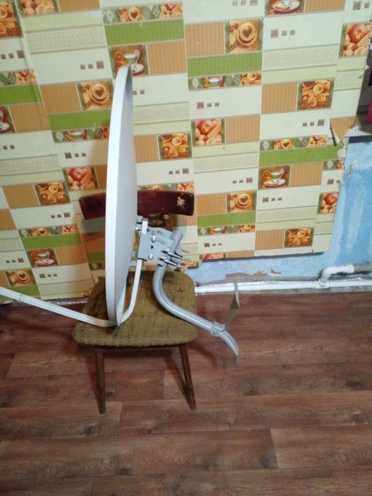 Продается спутниковая антенна в сборе